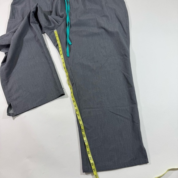 Figs Kade Cargo Scrub Bottom Pants Grey - Picture 5 of 8